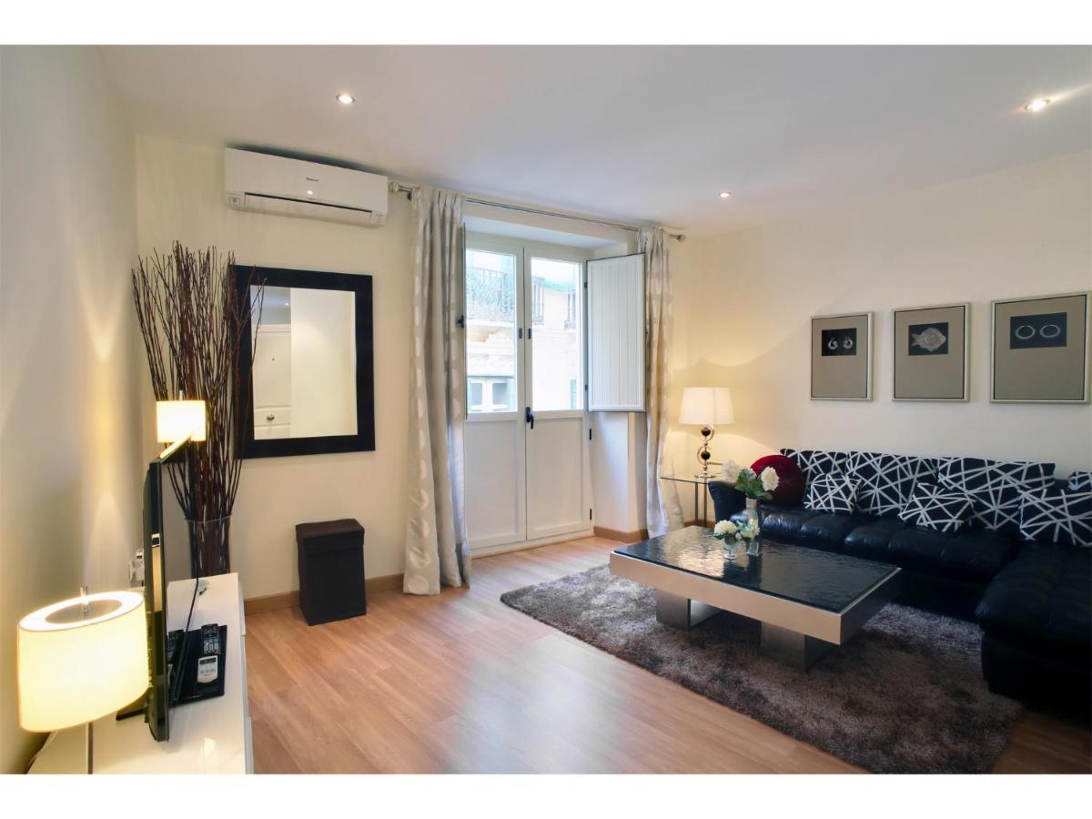Apartamentos Unisierra Malaga Luaran gambar