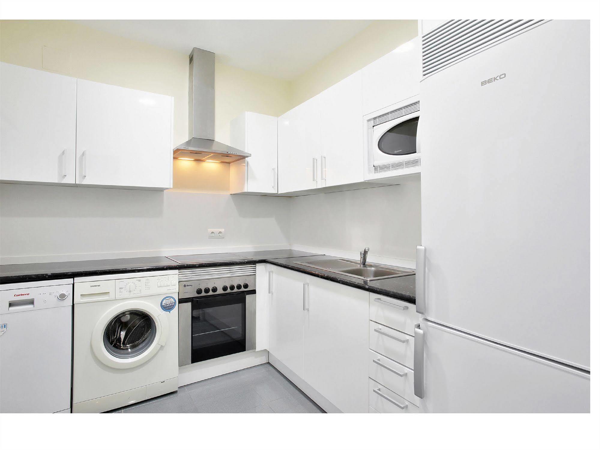 Apartamentos Unisierra Malaga Luaran gambar