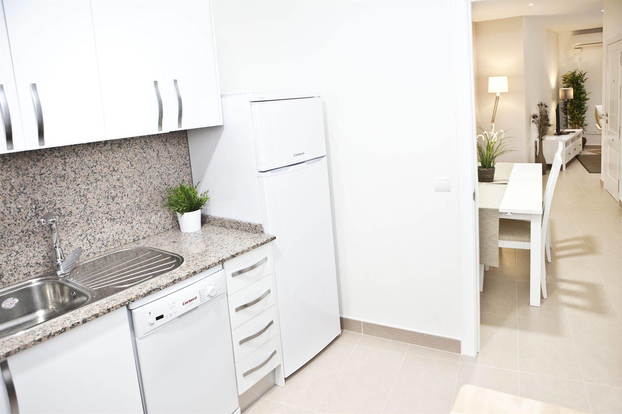 Apartamentos Unisierra Malaga Luaran gambar