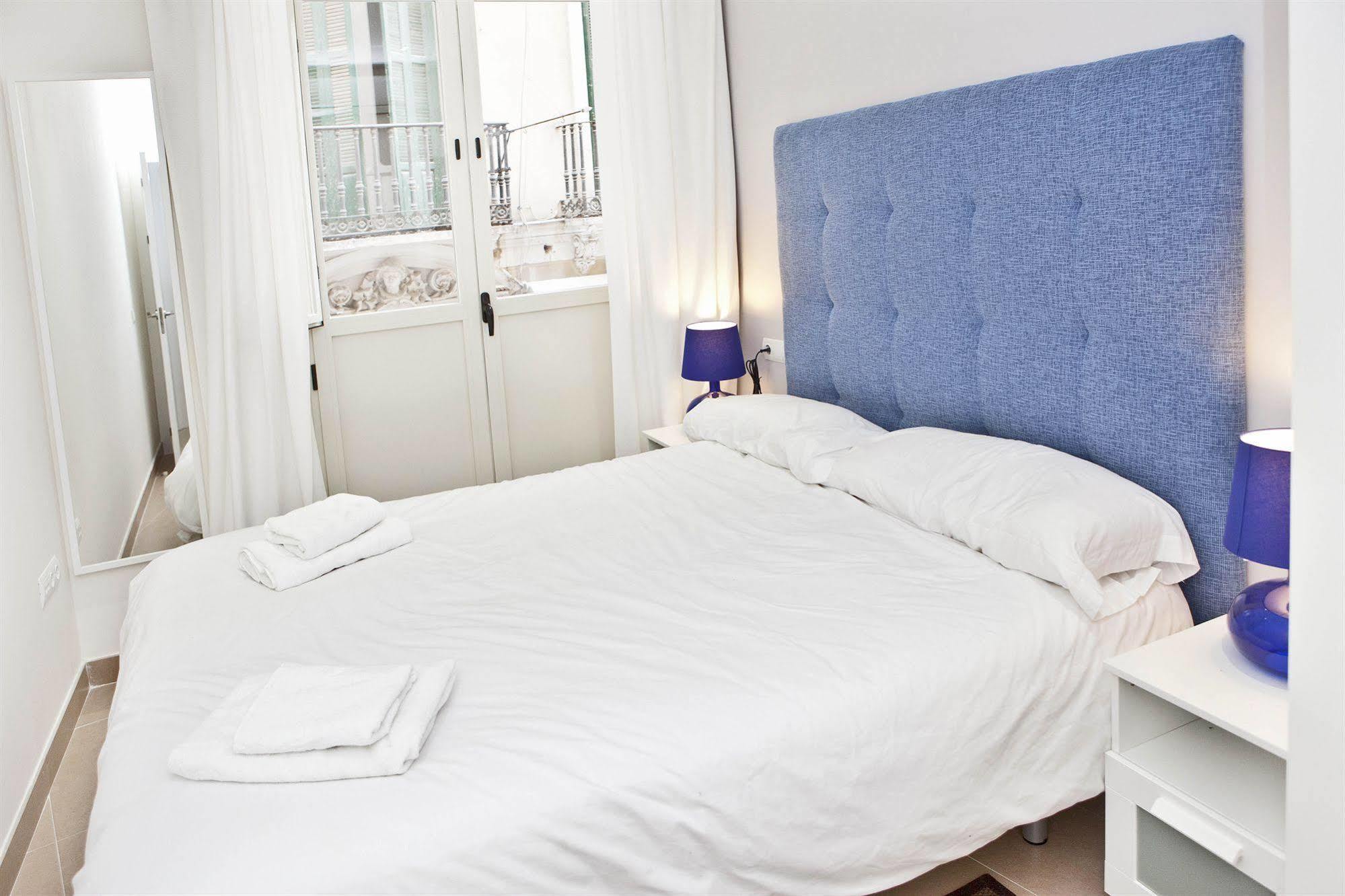 Apartamentos Unisierra Malaga Luaran gambar